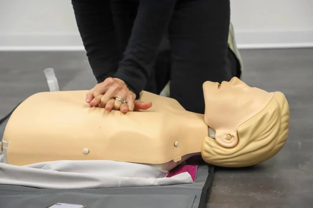 Pierwsza pomoc - podczas zajęć praktycznych z pierwszej pomocy